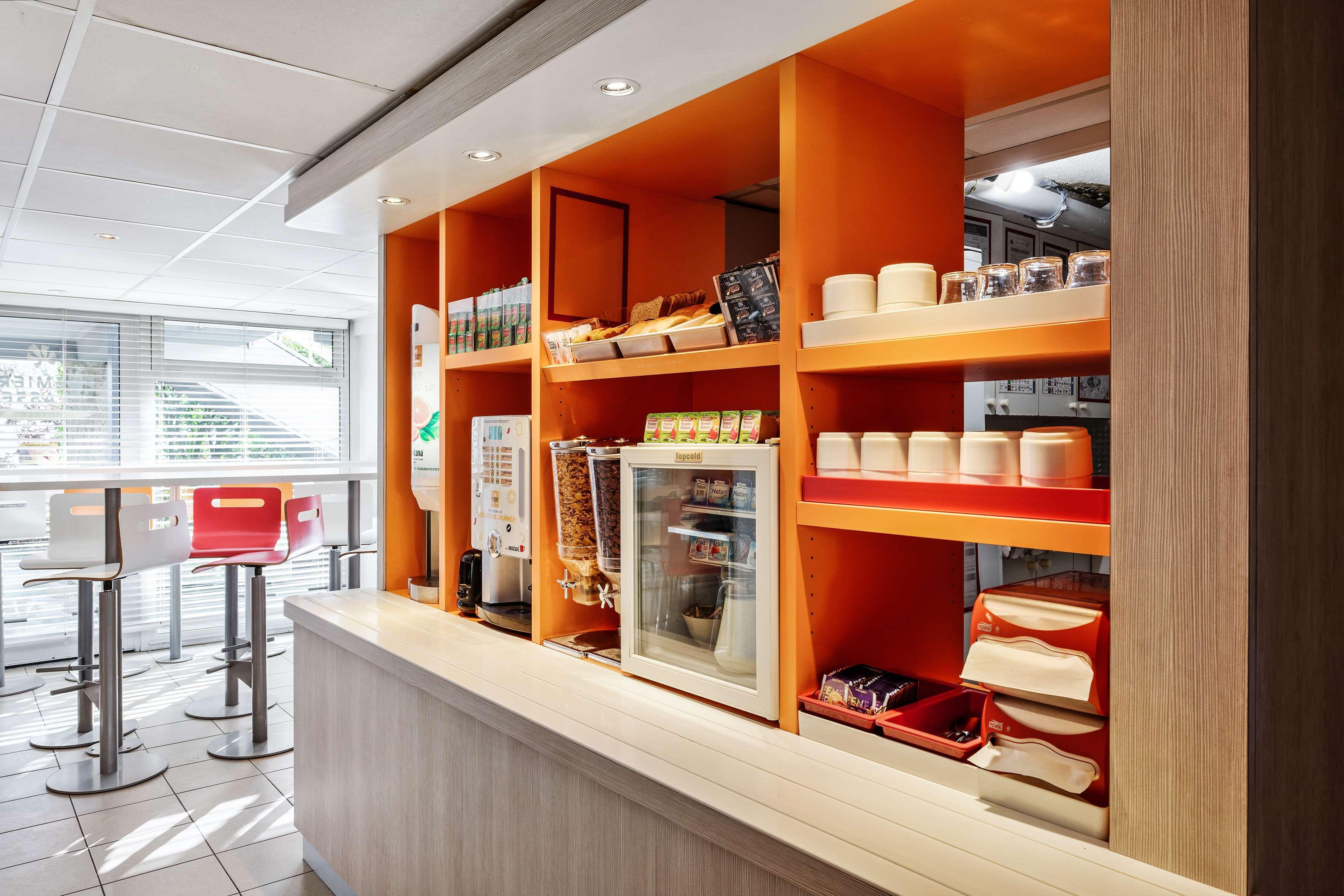 พรีเมียรคลาสออเร็นจ์ Hotel โอรองช์ ภายนอก รูปภาพ